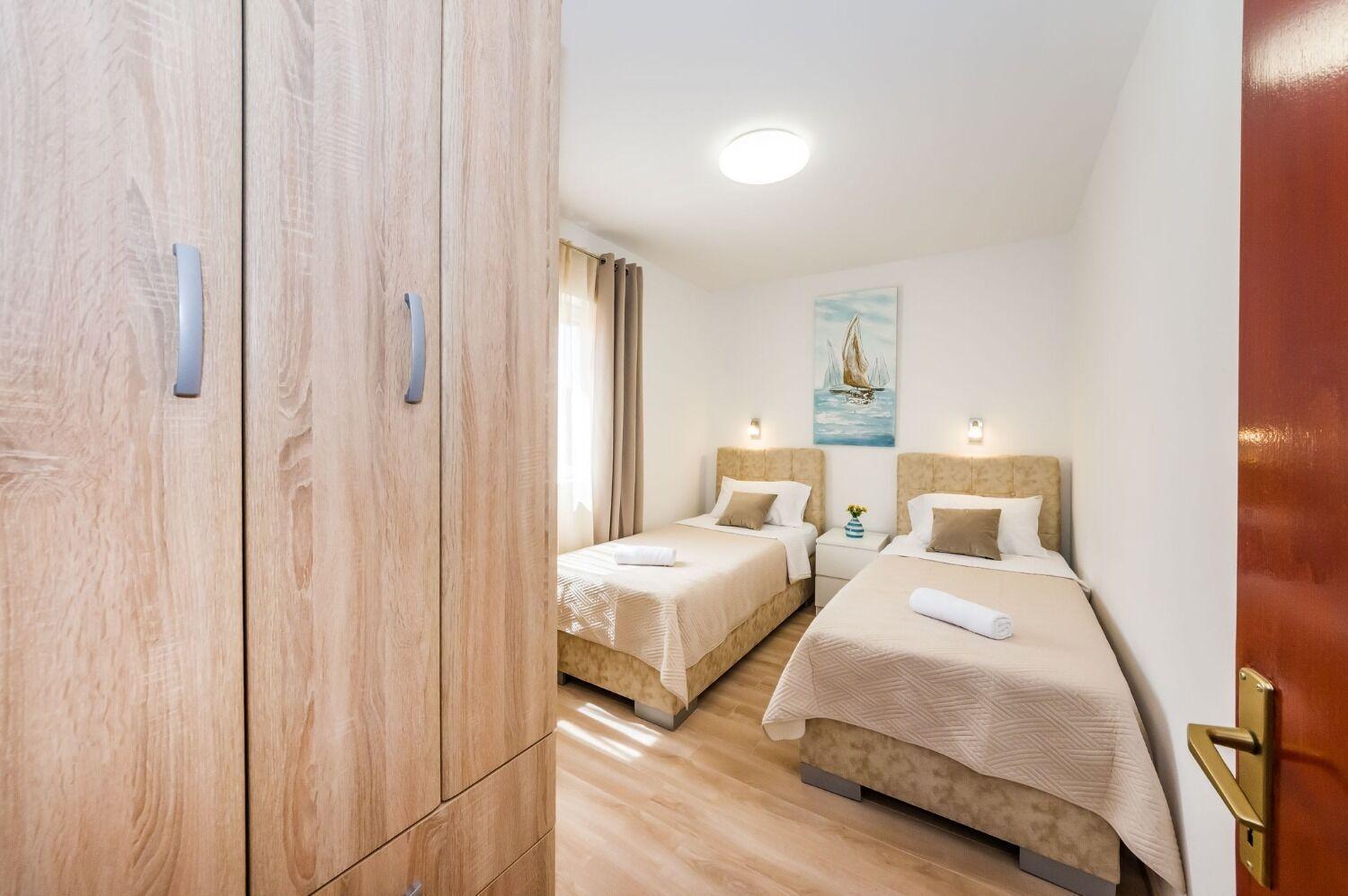 Apartments Dreamy - Free Parking Нин Экстерьер фото